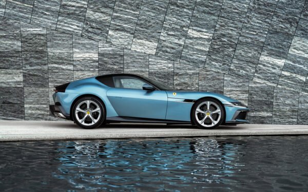 Ferrari 12 Cilindri