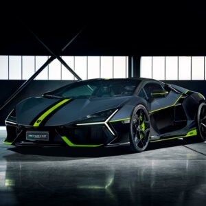 Lamborghini Revuelto